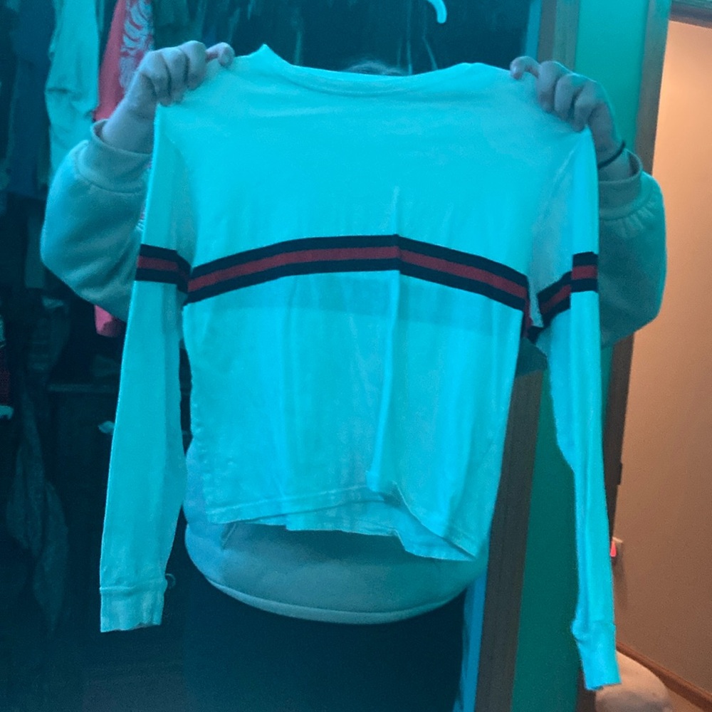 Brandy Melville White and Red Cropped Long Sleeve Hoodie